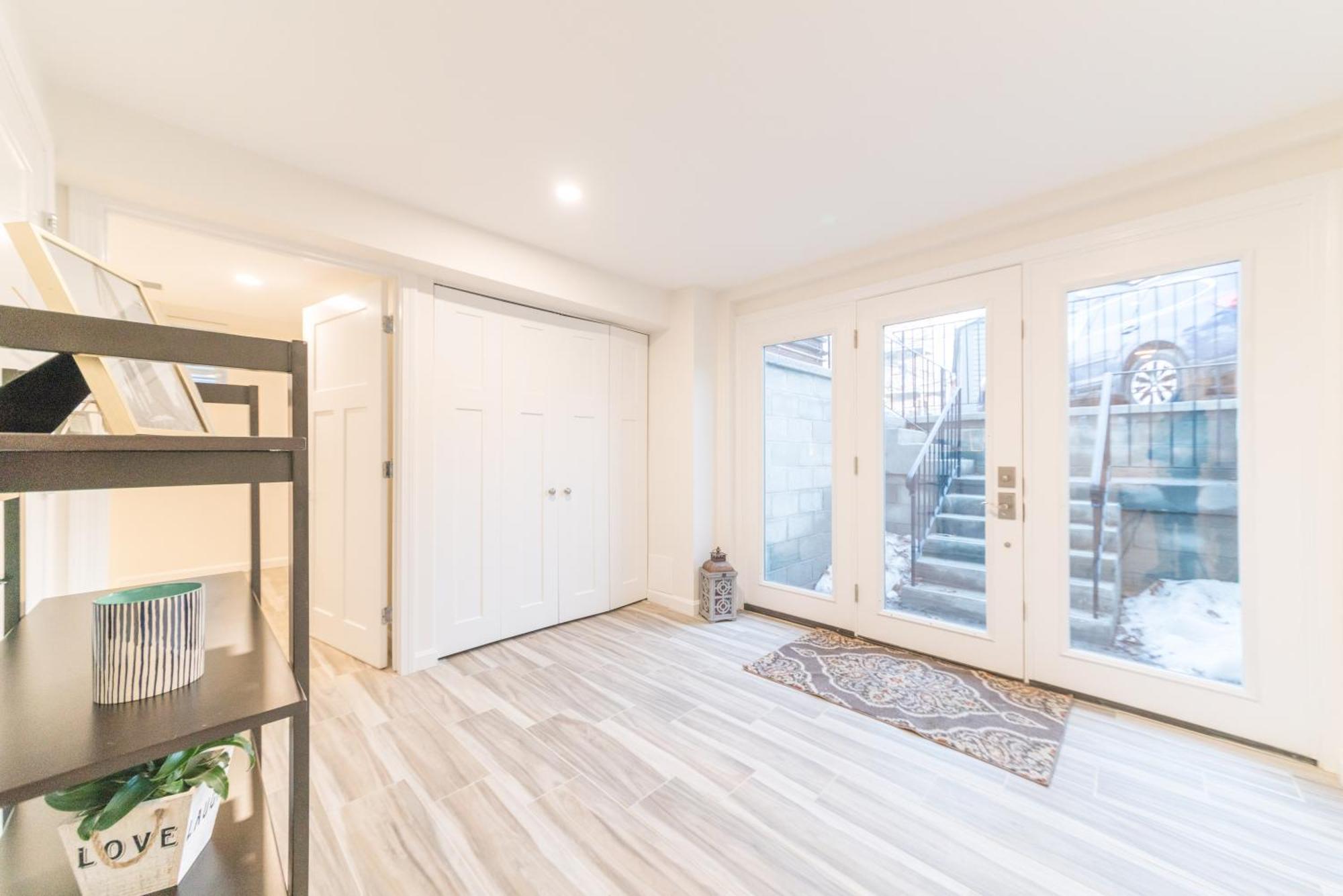 The - Multiple Floorplans Apartamento